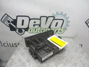 Used Fuse box BMW 3 serie (E90) 320d 16V Price on request offered by DeVo Autoparts