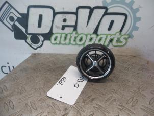 Used Dashboard vent Mercedes A (W176) 1.5 A-180 CDI, A-180d 16V Price on request offered by DeVo Autoparts