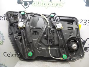 Used Window mechanism 4-door, front right Mercedes A (W176) 1.5 A-180 CDI, A-180d 16V Price on request offered by DeVo Autoparts