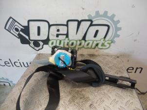 Used Front seatbelt, left Mercedes A (W176) 1.5 A-180 CDI, A-180d 16V Price on request offered by DeVo Autoparts