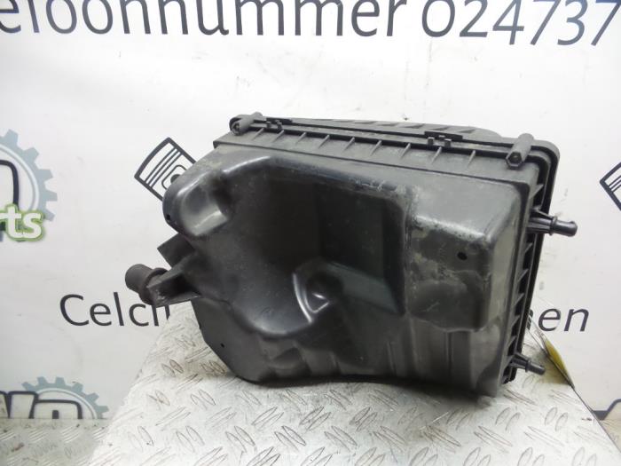 Gebrauchte Luftfiltergehäuse Opel Zafira (M75) 1.7 CDTi 16V Preis auf Anfrage angeboten von DeVo Autoparts