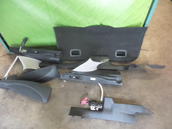 Set of upholstery (complete) from a Renault Laguna III Estate (KT) 1.5 dCi 110 2010
