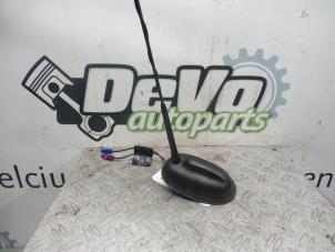 Usagé Antenne Mini Countryman (R60) 1.6 16V Cooper Prix sur demande proposé par DeVo Autoparts