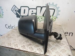 Used Wing mirror, right Volkswagen Polo IV (9N1/2/3) 1.2 12V Price on request offered by DeVo Autoparts