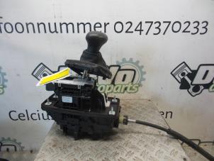 Used Gear-change mechanism Audi Q5 (8RB) 2.0 TDI 16V Quattro Price on request offered by DeVo Autoparts