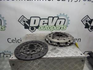 Used Clutch kit (complete) BMW 3 serie (E90) 316i 16V Price on request offered by DeVo Autoparts