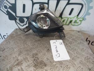 Used Fog light, front right BMW 3 serie (E90) 316i 16V Price on request offered by DeVo Autoparts