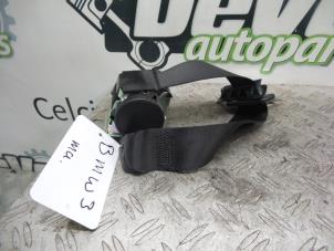 Used Rear seatbelt, centre BMW 3 serie (E90) 316i 16V Price on request offered by DeVo Autoparts