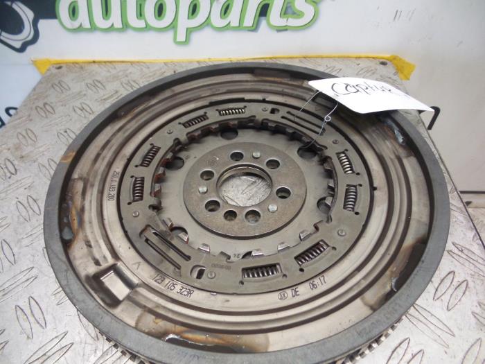 Usagé Couronne dentée Renault Captur I (2R) 1.2 TCE 16V EDC Prix sur demande proposé par DeVo Autoparts