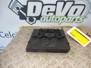 Usagé Module confort Volkswagen Golf VII (AUA) 1.6 TDI 16V Prix sur demande proposé par DeVo Autoparts