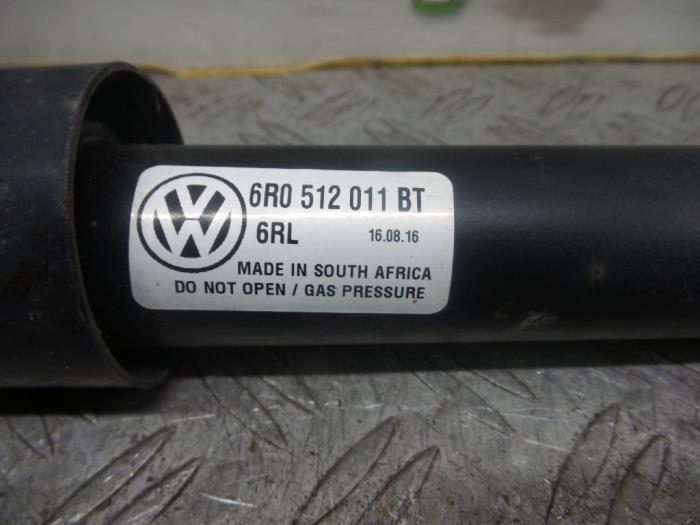 Rear shock absorber, left from a Volkswagen Polo V (6R) 1.0 12V BlueMotion Technology 2017