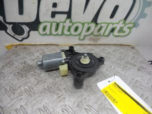 Used Door window motor Volkswagen Golf VII (AUA) Price on request offered by DeVo Autoparts