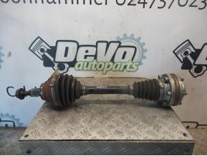 Used Front drive shaft, left Volkswagen Golf VII Variant (AUVV) Price on request offered by DeVo Autoparts