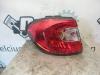 Taillight, left from a Renault Captur (2R), 2013 0.9 Energy TCE 12V, SUV, Petrol, 898cc, 66kW (90pk), FWD, H4B400; H4BA4; H4B408; H4BB4; H4B412; H4BG4, 2013-06 2014