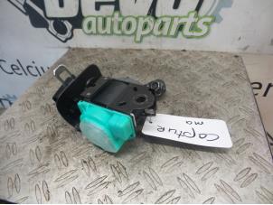 Used Rear seatbelt, centre Renault Captur (2R) 0.9 Energy TCE 12V Price on request offered by DeVo Autoparts