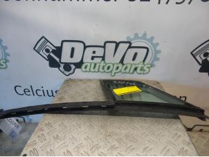 Used Quarter light, front left Renault Captur (2R) 1.2 TCE 16V EDC Price on request offered by DeVo Autoparts