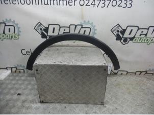 Used Wheel arch strip Renault Captur (2R) 1.2 TCE 16V EDC Price on request offered by DeVo Autoparts
