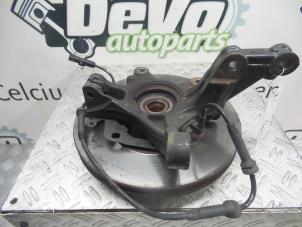 Used Knuckle, front right Renault Captur Price on request offered by DeVo Autoparts