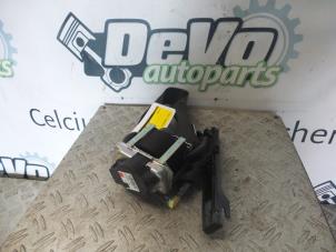 Used Front seatbelt, left Mercedes C-Klasse Price on request offered by DeVo Autoparts