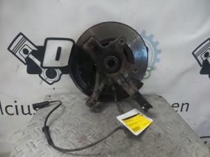 Used Knuckle, front right Renault Captur (2R) 0.9 Energy TCE 12V Price on request offered by DeVo Autoparts
