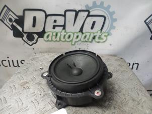 Used Speaker Renault Captur (2R) 0.9 Energy TCE 12V Price on request offered by DeVo Autoparts