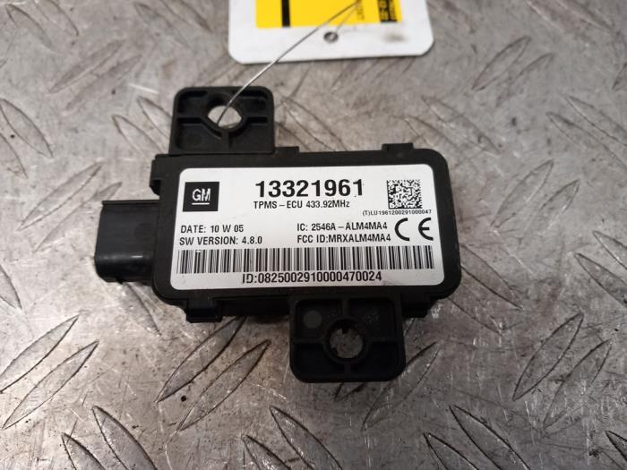Begagnade Däcktrycksmodul Opel Insignia 2.0 CDTI 16V 130 Ecotec Pris på förfrågan erbjuds av DeVo Autoparts