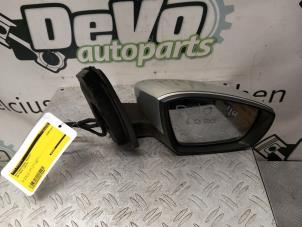 Used Wing mirror, right Volkswagen Polo V (6R) 1.2 TSI 16V BlueMotion Technology Price on request offered by DeVo Autoparts