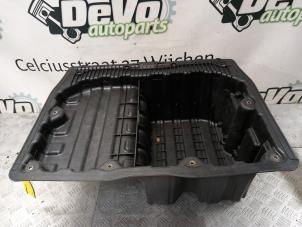Usados Caja de batería BMW 3 serie (E90) 318i 16V Precio de solicitud ofrecido por DeVo Autoparts