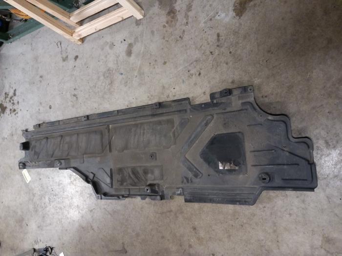 Begagnade Hasplåt Mercedes E (W213) E-350e 2.0 Turbo 16V Pris på förfrågan erbjuds av DeVo Autoparts