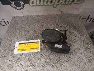 Used Fan other Mercedes E (W213) E-350e 2.0 Turbo 16V Price on request offered by DeVo Autoparts