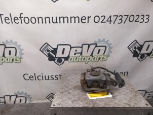 Used Rear brake calliper, right Nissan Qashqai (J11) 1.2 DIG-T 16V Price € 121,00 Inclusive VAT offered by DeVo Autoparts