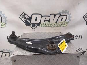 Used Front wishbone, right Nissan Qashqai (J11) 1.2 DIG-T 16V Price € 90,75 Inclusive VAT offered by DeVo Autoparts