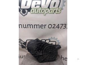 Usados Tapa de distribución Peugeot 3008 II (M4/MC/MJ/MR) 2.0 GT BlueHDi 180 16V Precio € 18,15 IVA incluido ofrecido por DeVo Autoparts