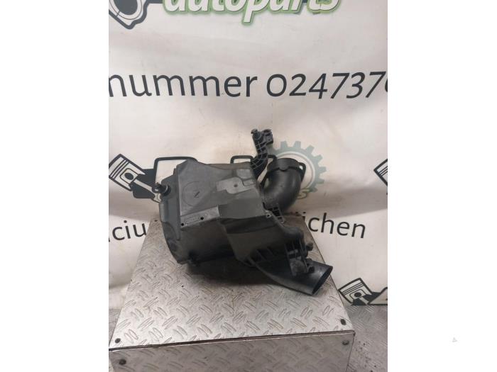 Begagnade Luftfilterhus Ford Kuga III (DFK) 1.5 EcoBoost 12V 150 Pris € 36,30 Inklusive moms erbjuds av DeVo Autoparts
