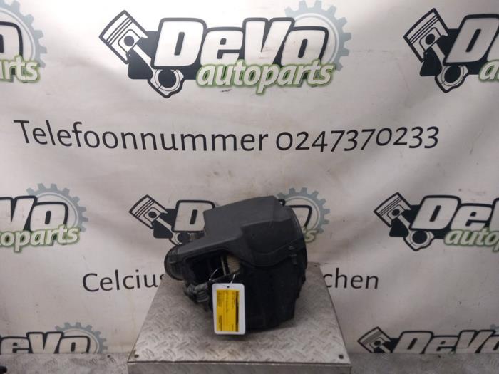 Begagnade Luftfilterhus Ford C-Max (DXA) 1.5 Ti-VCT EcoBoost 150 16V Van Pris € 42,35 Inklusive moms erbjuds av DeVo Autoparts