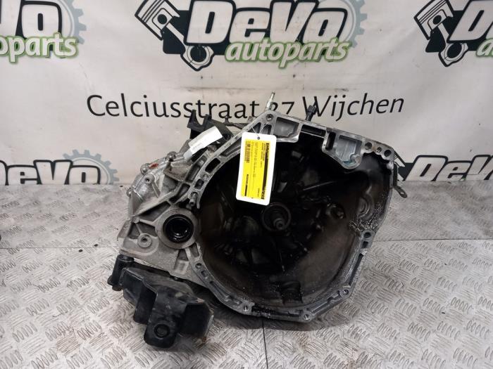Gebrauchte Getriebe Nissan Qashqai (J11) 1.2 12V DIG-T Preis € 484,00 Mit Mehrwertsteuer angeboten von DeVo Autoparts