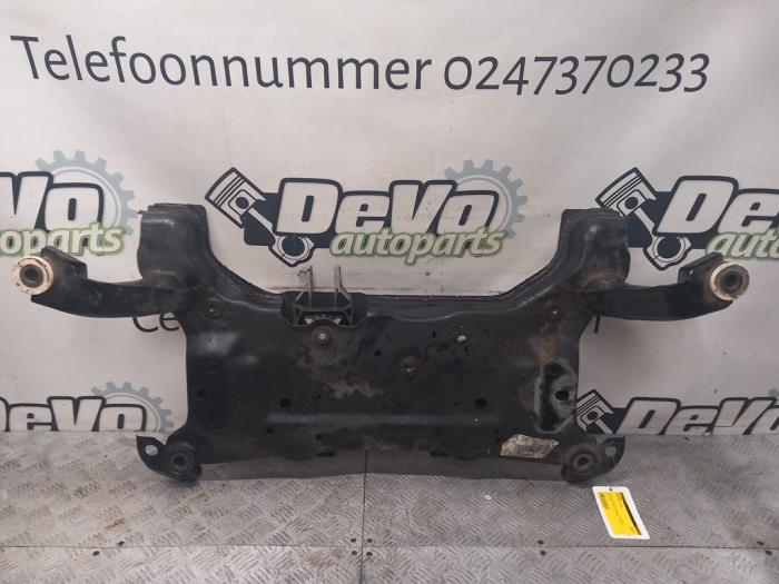 Usados Subchasis Ford Focus 3 Wagon 1.5 EcoBoost 16V 150 Precio € 90,75 IVA incluido ofrecido por DeVo Autoparts