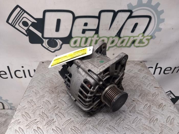 Used Dynamo Renault Captur I (2R) 1.2 TCE 16V EDC Price € 60,50 Inclusive VAT offered by DeVo Autoparts