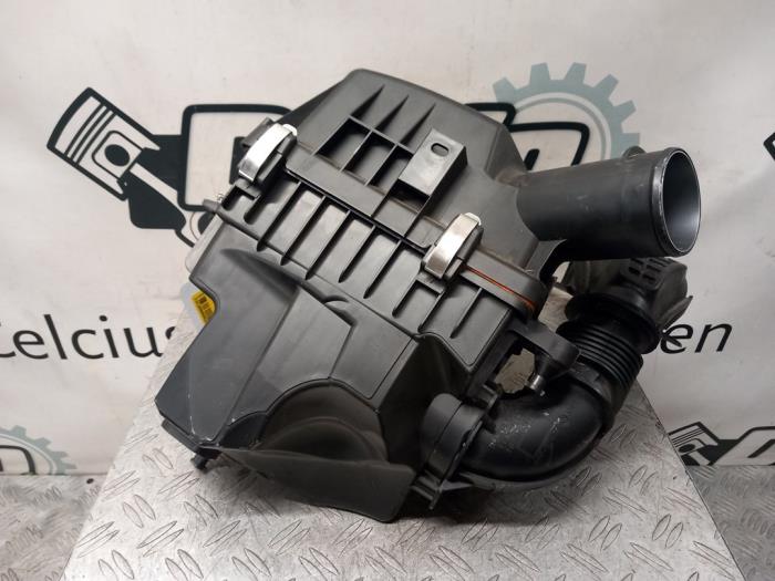 Begagnade Luftfilterhus Nissan Juke (F16) 1.0 DIG-T 117 12V Pris € 114,95 Inklusive moms erbjuds av DeVo Autoparts