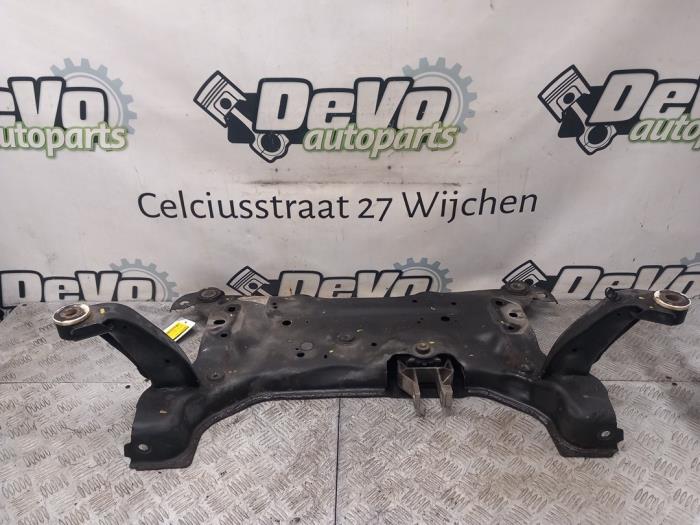 Usados Subchasis Ford Focus 3 Wagon 1.5 EcoBoost 16V 150 Precio € 90,75 IVA incluido ofrecido por DeVo Autoparts