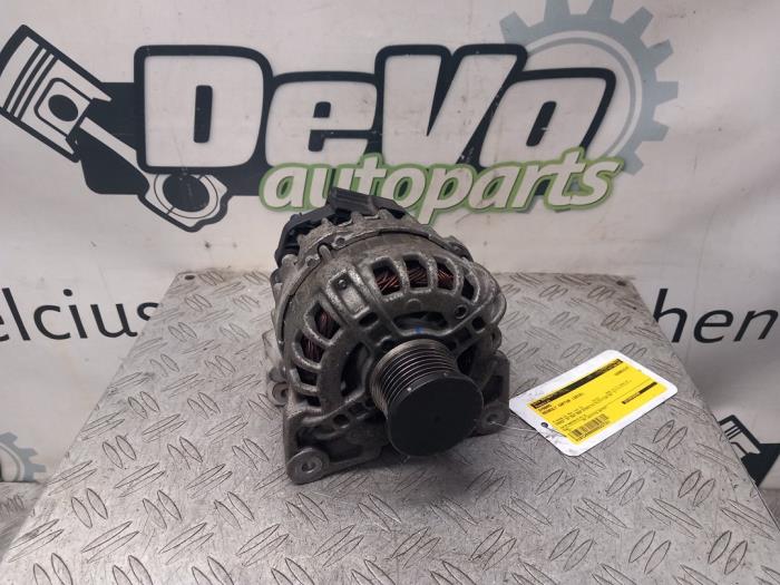 Begagnade Dynamo Renault Captur I (2R) 0.9 Energy TCE 12V Pris € 60,50 Inklusive moms erbjuds av DeVo Autoparts