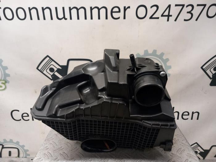 Gebrauchte Luftfiltergehäuse Renault Captur I (2R) 0.9 Energy TCE 12V Preis € 30,25 Mit Mehrwertsteuer angeboten von DeVo Autoparts