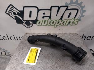 Usados Válvula de sobrepresión turbo Peugeot 3008 II (M4/MC/MJ/MR) 1.2 12V e-THP PureTech 130 Precio € 48,40 IVA incluido ofrecido por DeVo Autoparts