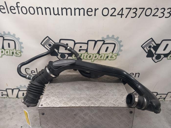 Gebrauchte Intercooler Rohr Ford C-Max (DXA) 1.5 Ti-VCT EcoBoost 16V Preis € 48,40 Mit Mehrwertsteuer angeboten von DeVo Autoparts