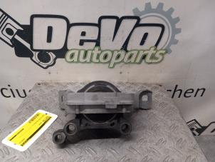 Support moteur d'un Ford C-Max (DXA) 1.5 Ti-VCT EcoBoost 150 16V Van 2018