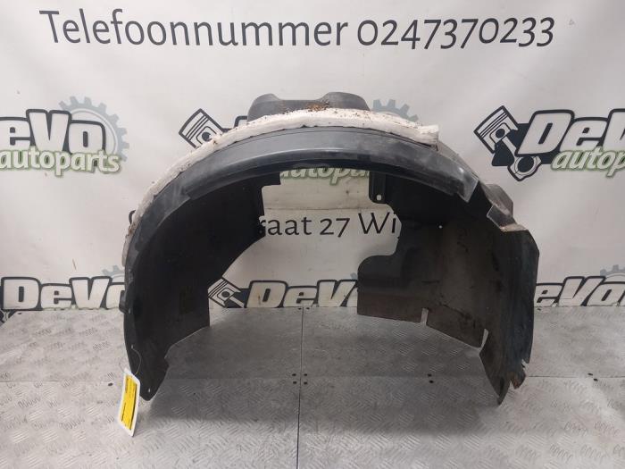 Używane Nadkole Ford C-Max (DXA) 1.0 Ti-VCT EcoBoost 12V 100 Cena € 42,35 Z VAT oferowane przez DeVo Autoparts