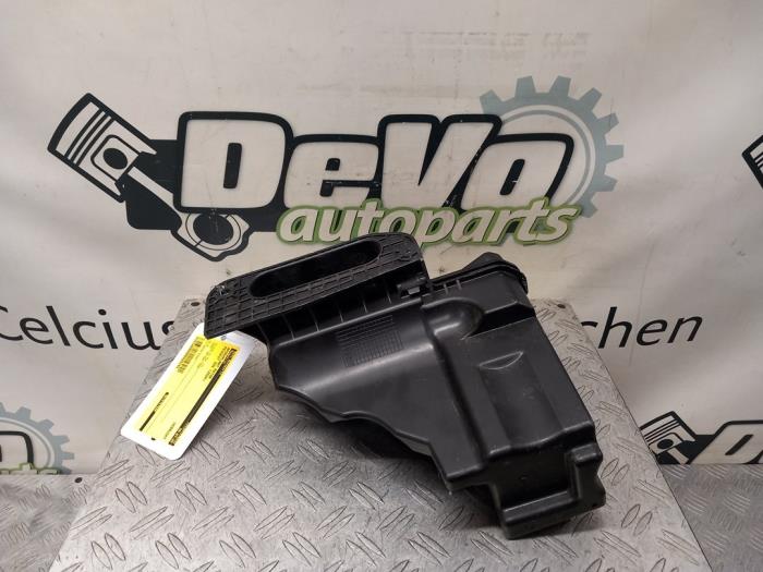 Gebrauchte Abdeckblech Motor Peugeot 508 SW (F4/FC/FJ/FR) 1.6 16V GT PureTech 225 Preis € 30,25 Mit Mehrwertsteuer angeboten von DeVo Autoparts