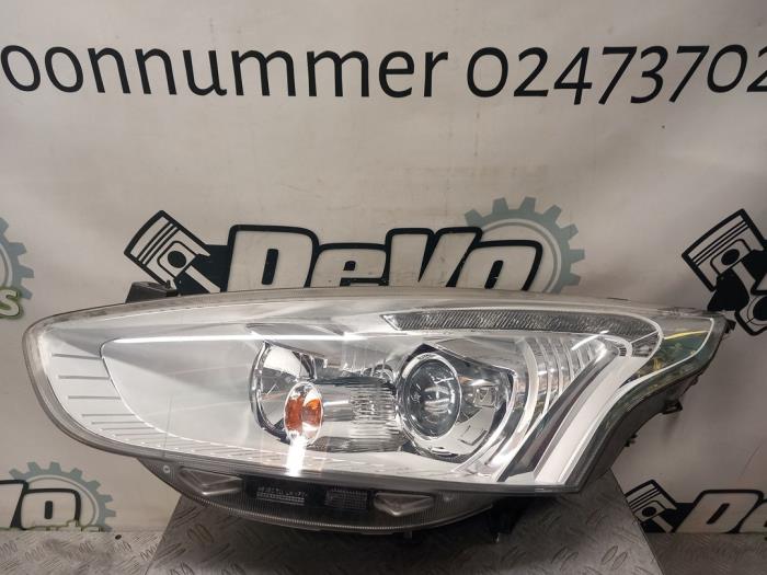 Używane Reflektor lewy Ford B-Max (JK8) 1.0 EcoBoost 12V 100 Cena € 453,75 Z VAT oferowane przez DeVo Autoparts