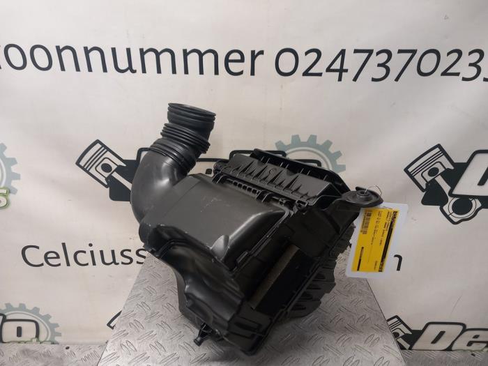 Gebrauchte Luftfiltergehäuse Renault Grand Scénic IV (RFAR) 1.3 TCE 140 16V Preis € 30,25 Mit Mehrwertsteuer angeboten von DeVo Autoparts