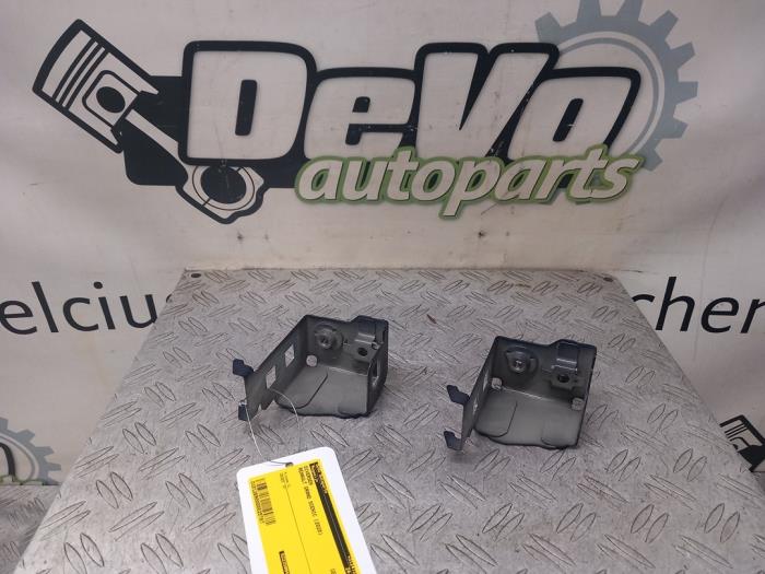 Usagé Divers Renault Grand Scénic IV (RFAR) 1.3 TCE 140 16V Prix € 30,25 Prix TTC proposé par DeVo Autoparts